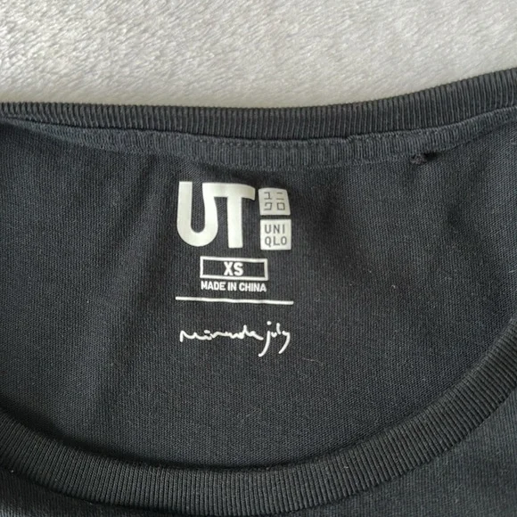 *NWOT* Uniqlo x Miranda July Graphic Short Sleeve Tee - Picture 5 of 14